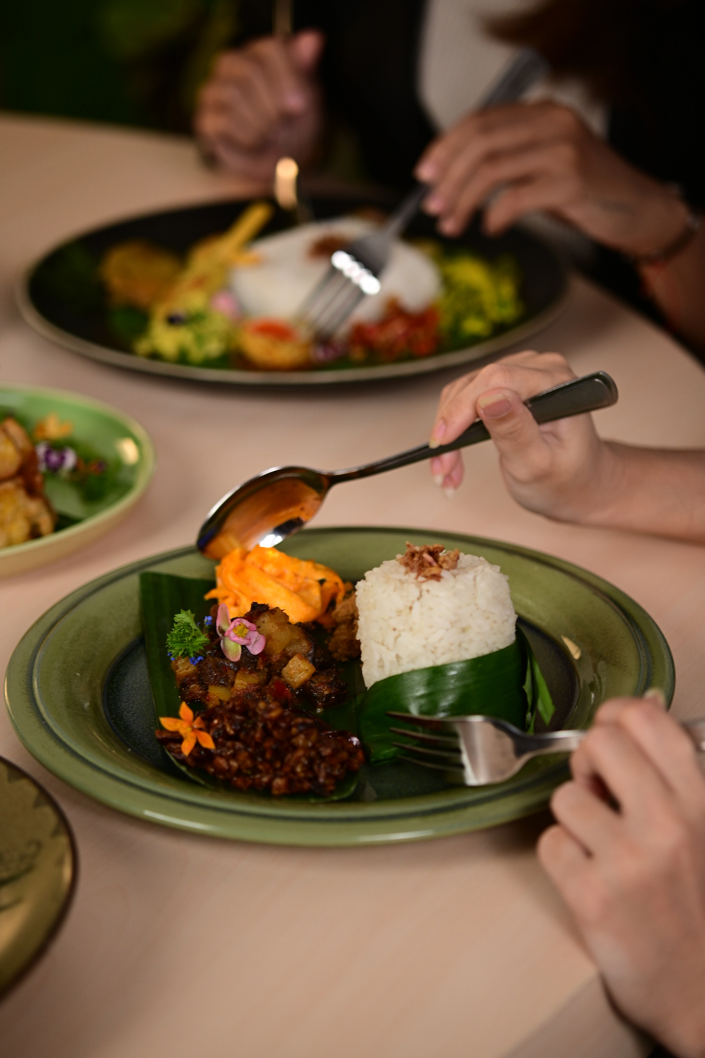 Hidangan lezat khas Tidar Resto